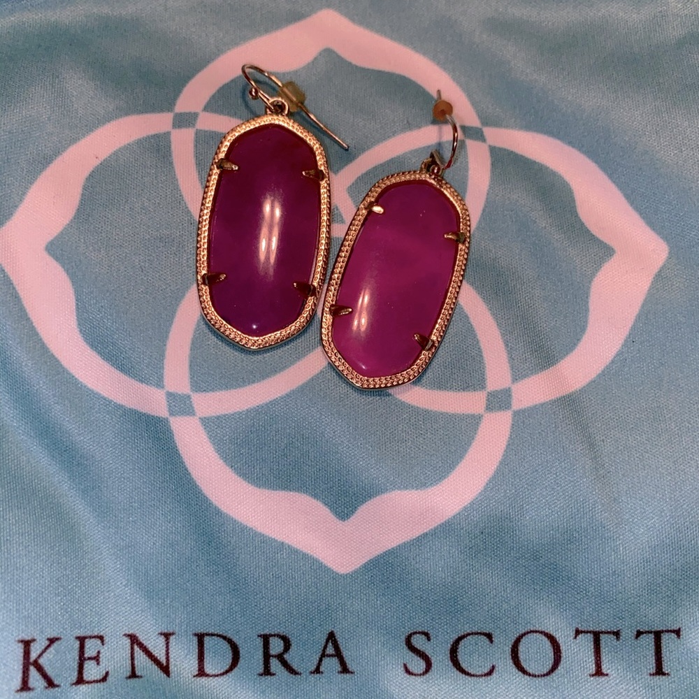 Kendra Scott Rayne necklace w/matching earrings